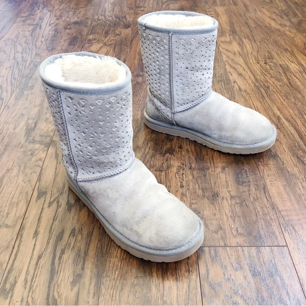 UGG • Classic Short Flora Perf Boots grey perforated shearling sheepskin sherpa